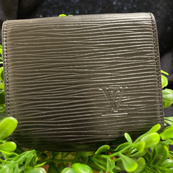 Louis Vuitton Epi Card Malletier - Picture 2 of 11